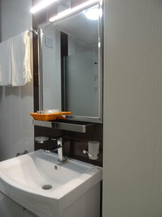 Апартамент 13 Hisarya Exterior photo
